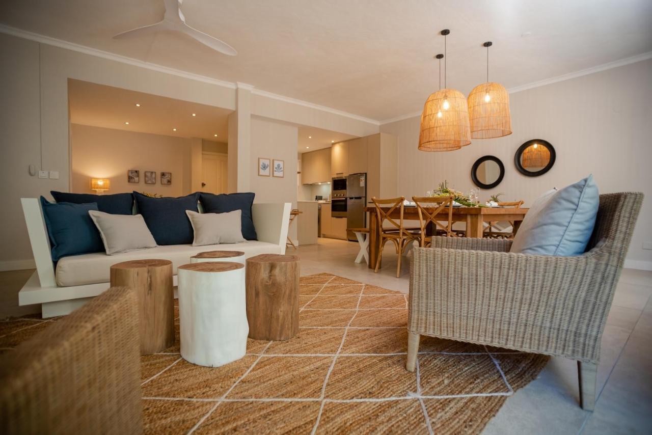 Blue Coral Beachfront Penthouse Flic en Flac Ngoại thất bức ảnh
